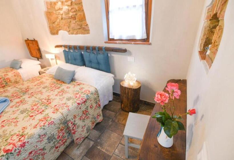 هتل Agriturismo Poggio Ridulfo