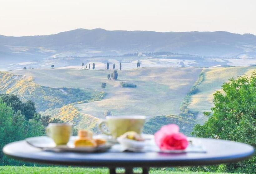 هتل Agriturismo Poggio Ridulfo