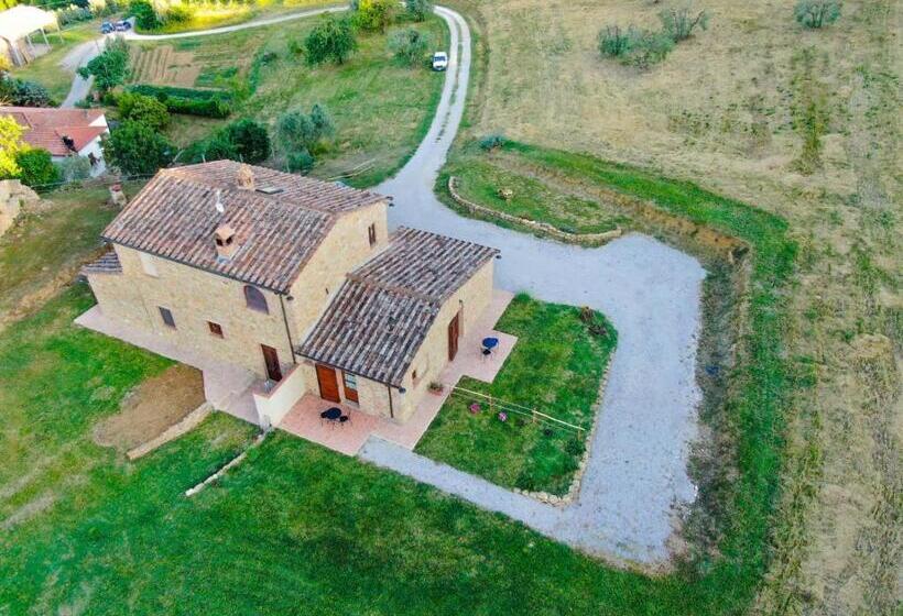 هتل Agriturismo Poggio Ridulfo