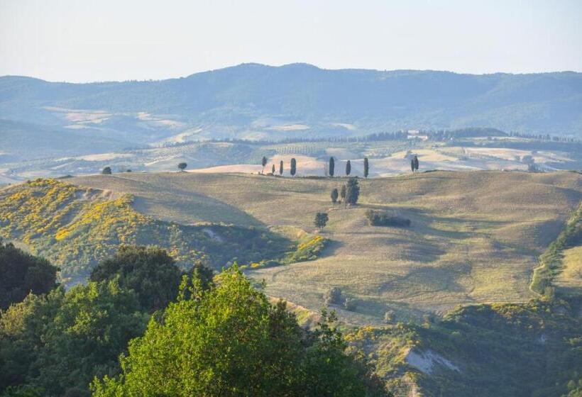 هتل Agriturismo Poggio Ridulfo