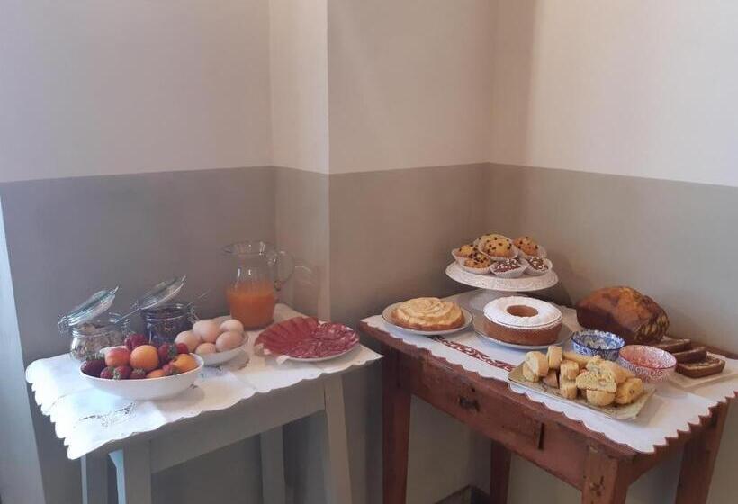 هتل Agriturismo Poggio Ridulfo