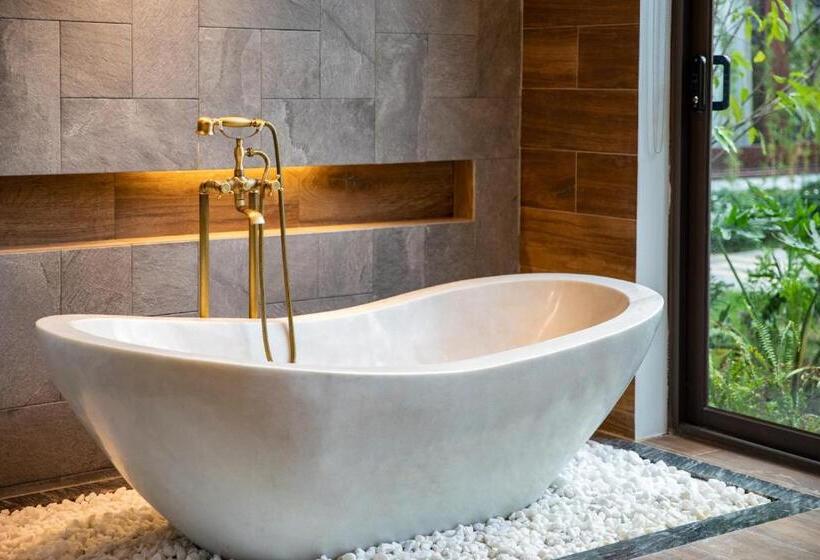 호텔 Bai Dinh Riverside Resort & Spa