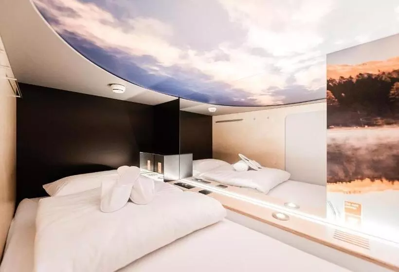 Capsule Hotel   Alpine Garden Zurich Airport
