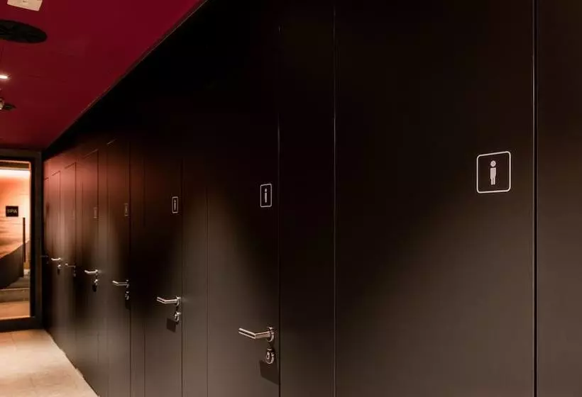 Capsule Hotel   Alpine Garden Zurich Airport