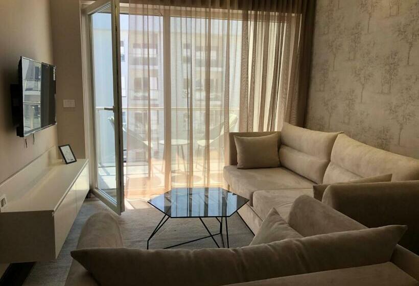 فندق Delfin Resort Kune