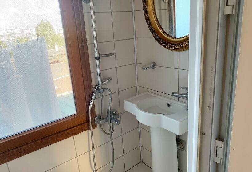 ホテル Golden Horn Life