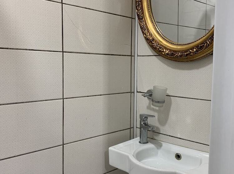 ホテル Golden Horn Life