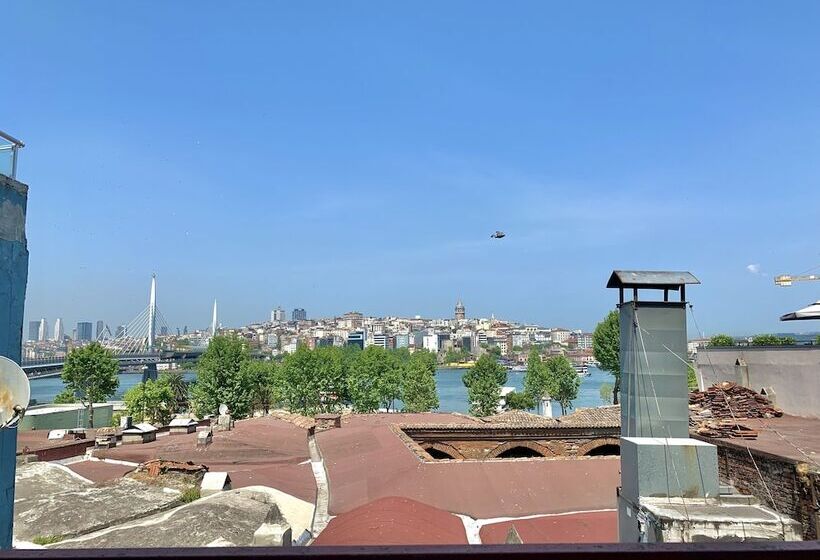 ホテル Golden Horn Life