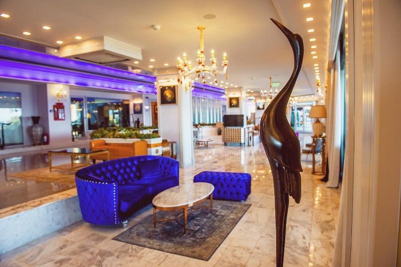 호텔 Phoenicia Blue View