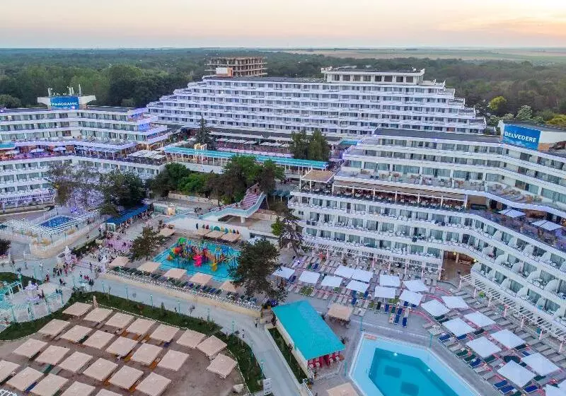 Hotelli Phoenicia Blue View