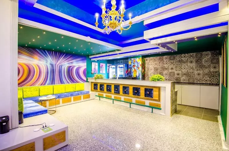 Hotelli Phoenicia Blue View