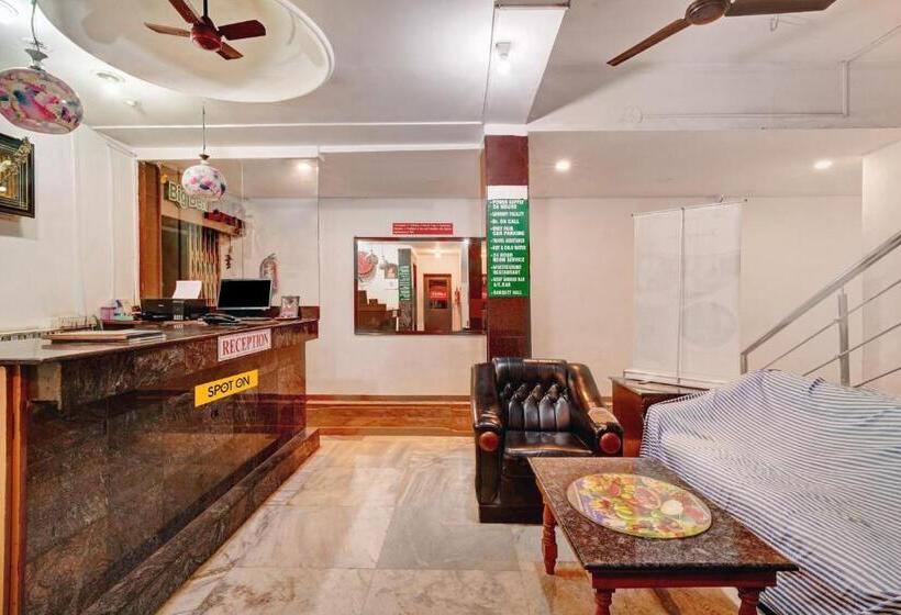 בית מלון כפרי Spot On Kaliyappa Lodge