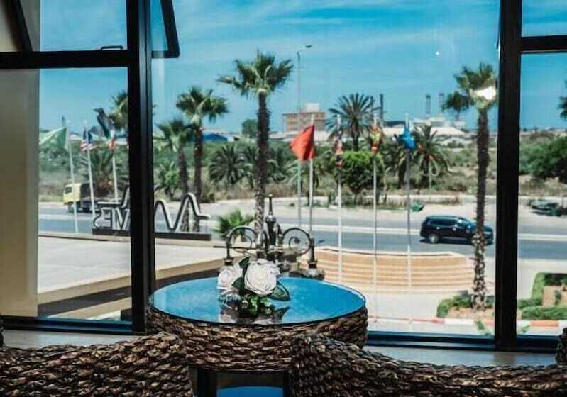 فندق Waves Aqua Resort