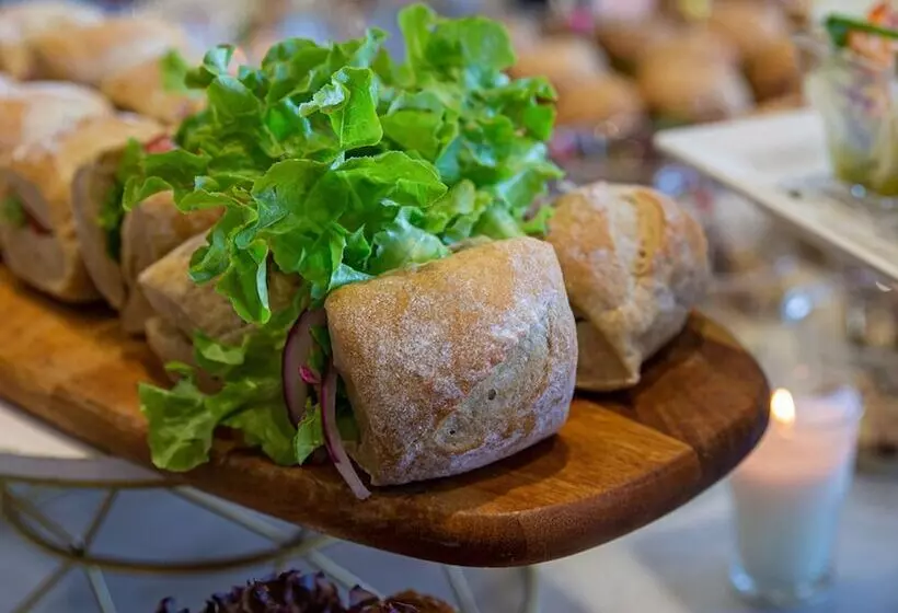 هتل Waves Aqua Resort