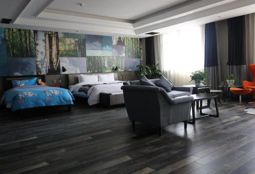 בית מלון כפרי Wyndham Garden Changbaishan Hot Spring Resort By Wyndham