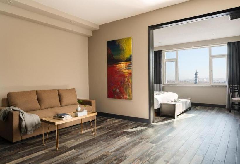 בית מלון כפרי Wyndham Garden Changbaishan Hot Spring Resort By Wyndham