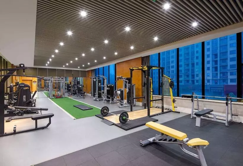 ホテル Wyndham Xinyang Downtown