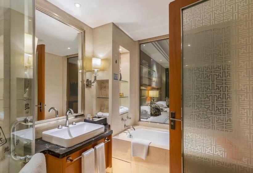 בית מלון כפרי Wyndham Xinyang Downtown