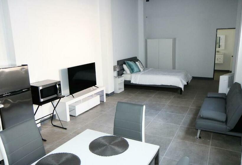 هتل Mavs Boutique At Ponce