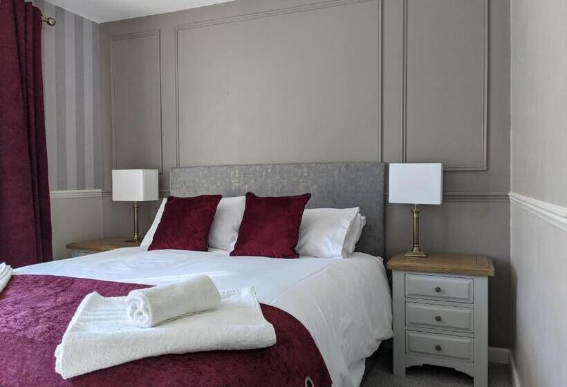 Пансион Fairwater Head