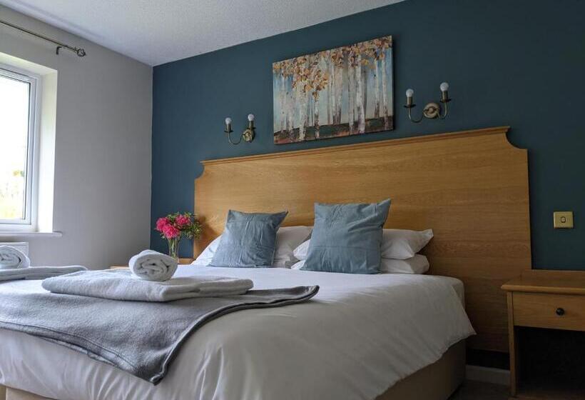 Пансион Fairwater Head