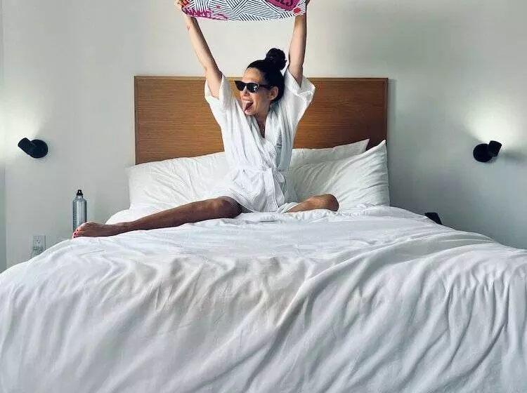 Upsun Hotel & Social Club