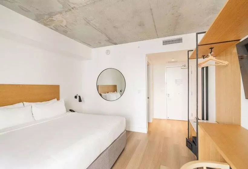 Upsun Hotel & Social Club