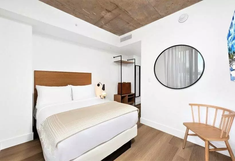 Upsun Hotel & Social Club