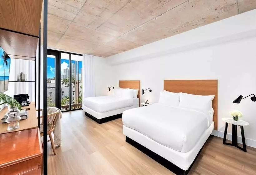 Upsun Hotel & Social Club