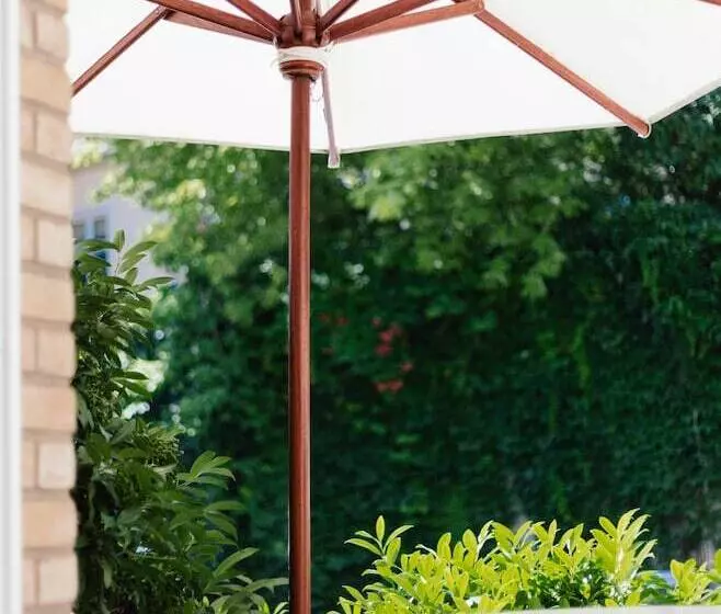 בית מלון כפרי Brandenburger Tor Potsdam