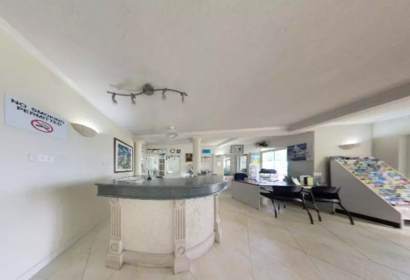 هتل Coral Mist Beach