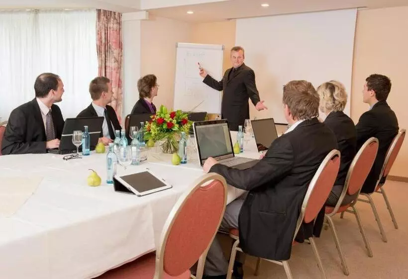 Отель Marschall Duroc