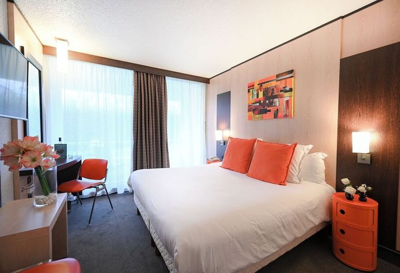 בית מלון כפרי Point France