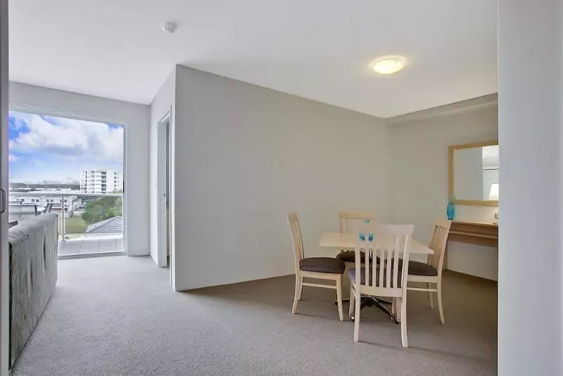 ホテル Quality Suites Pioneer Sands