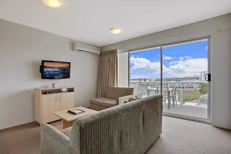 ホテル Quality Suites Pioneer Sands