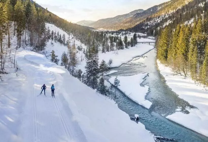 Отель Schloss Elmau Luxury Spa Retreat & Cultural Hideaway