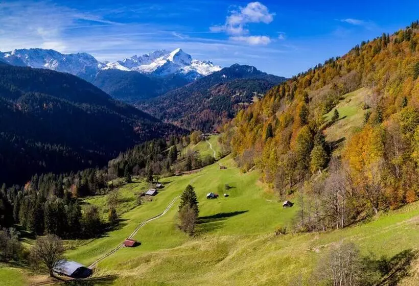 Отель Schloss Elmau Luxury Spa Retreat & Cultural Hideaway