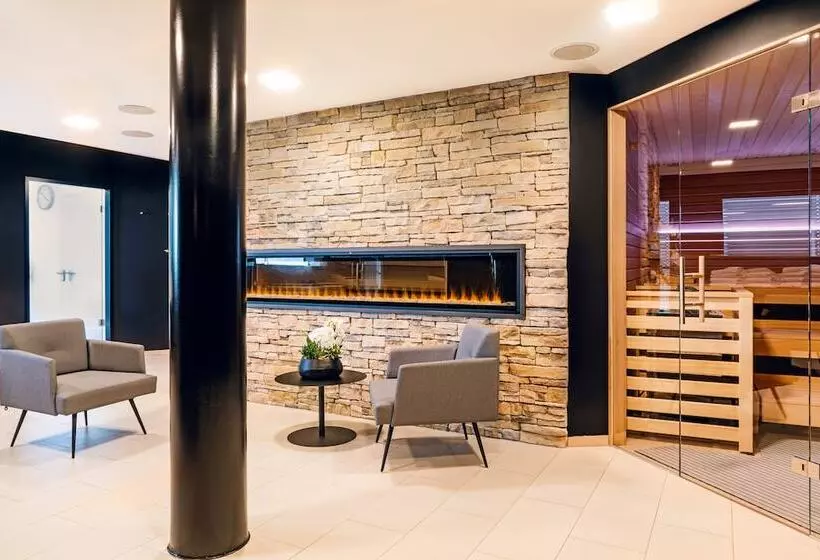 Schlosshotel Hellenstein