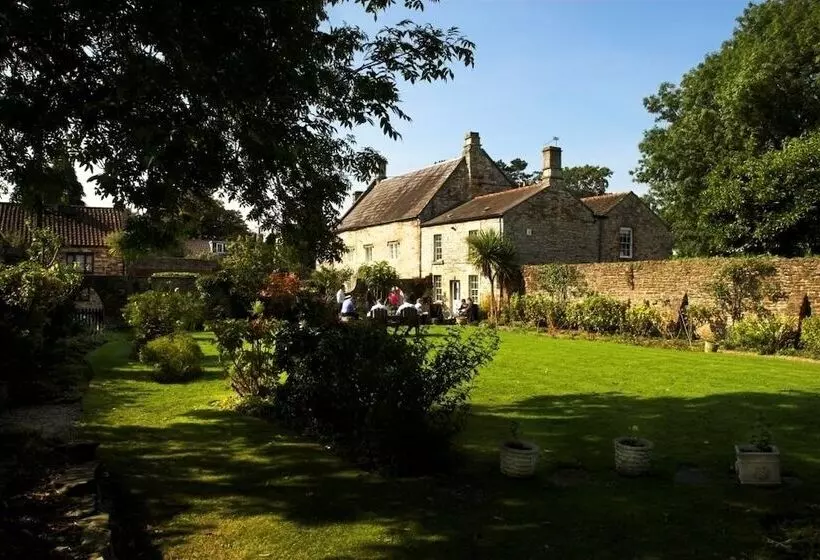 Отель The Old Priory