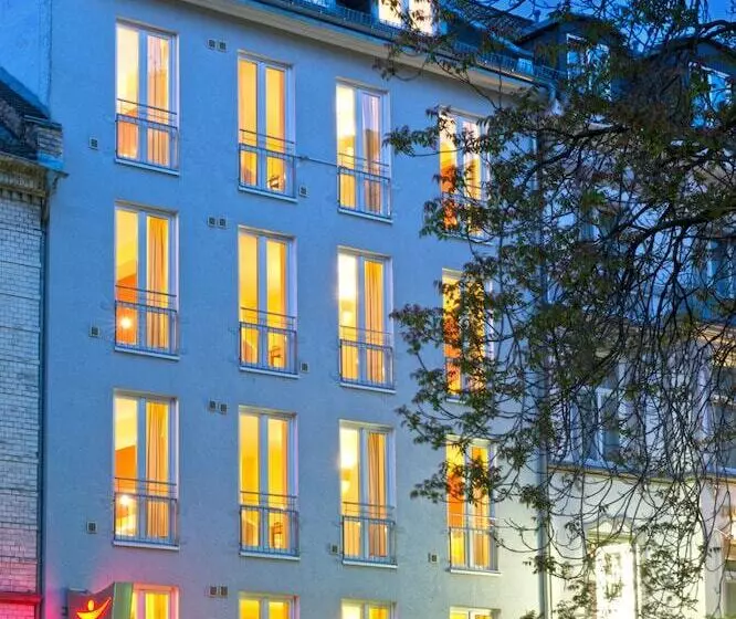 Town Hotel Wiesbaden Kleines Privathotel In Bestlage