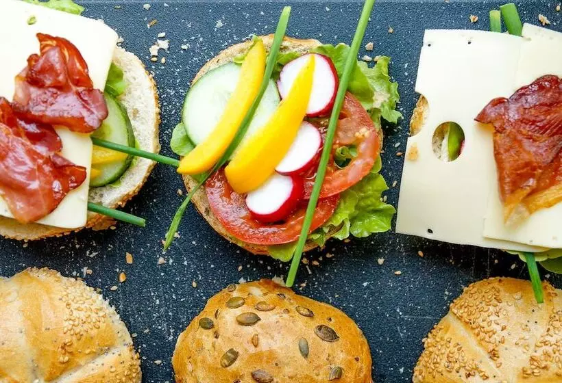 Town Hotel Wiesbaden Kleines Privathotel In Bestlage