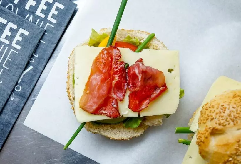 Town Hotel Wiesbaden Kleines Privathotel In Bestlage