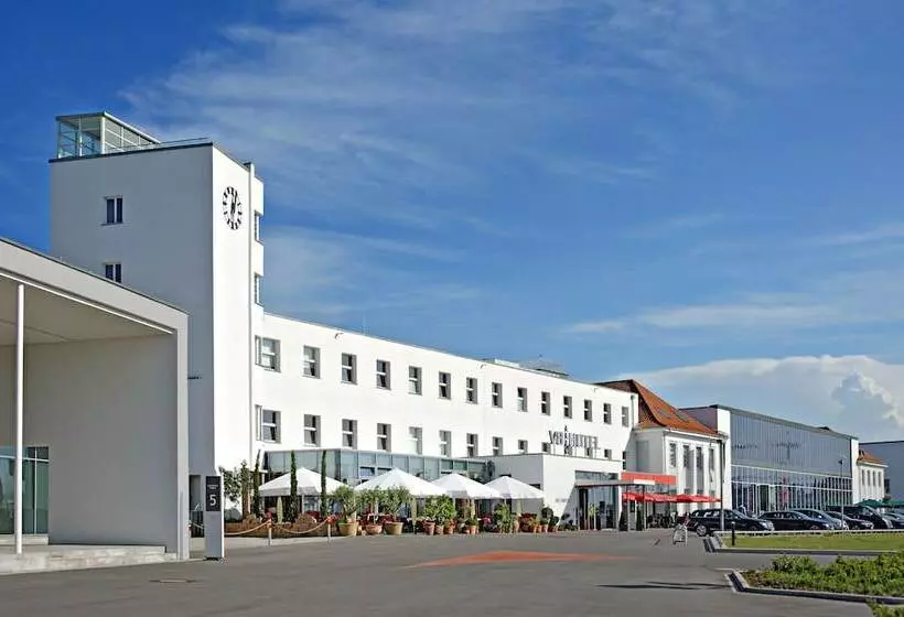 V8 Hotel Classic Motorworld Region Stuttgart