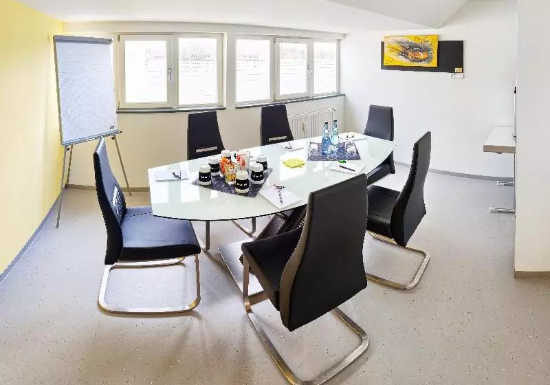 V8 Hotel Classic Motorworld Region Stuttgart