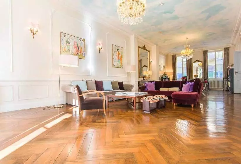 Отель Villa Léopoldine