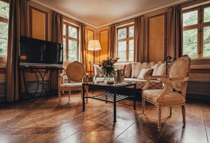 فندق Villa Sorgenfrei & Restaurant Atelier Sanssouci