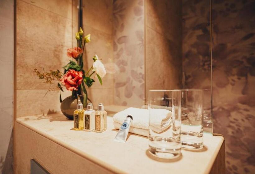 فندق Villa Sorgenfrei & Restaurant Atelier Sanssouci