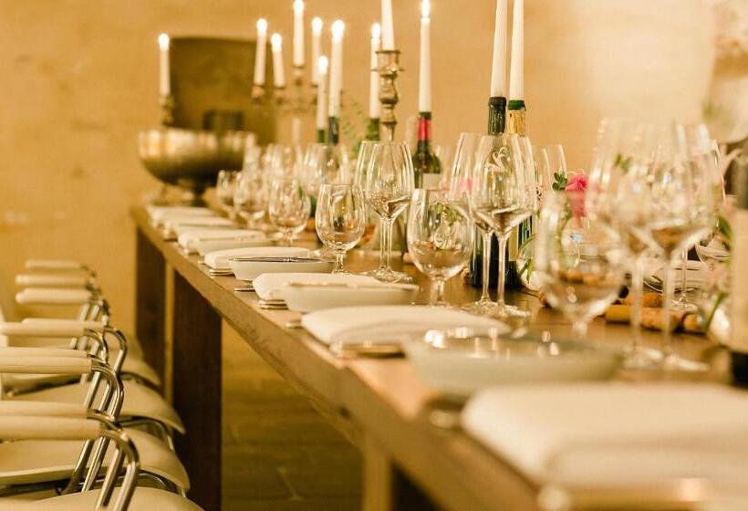 فندق Villa Sorgenfrei & Restaurant Atelier Sanssouci