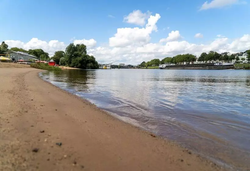 هتل Zum Kuhhirten