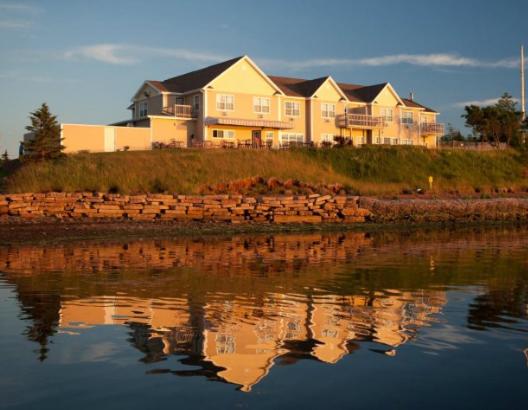 Bed and Breakfast Inn At The Pier